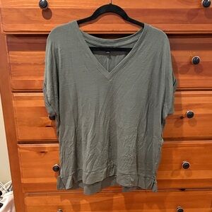 Banana Republic Khaki V-Neck Short Sleeve Top